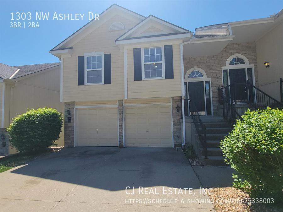 1303 NW Ashley Dr, Grain Valley, MO 64029 Room for Rent in Grain