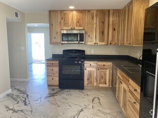 Building Photo - 264 N 54th St