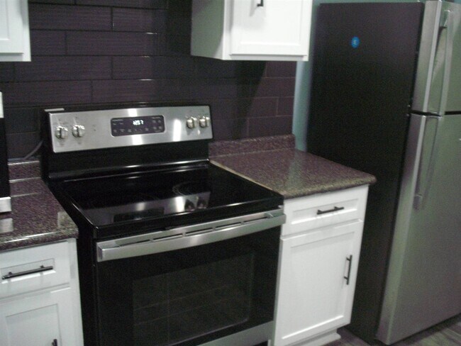 Foto del edificio - 1793 Steiner Ave SW