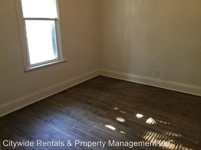 Building Photo - 1017 S 25th St