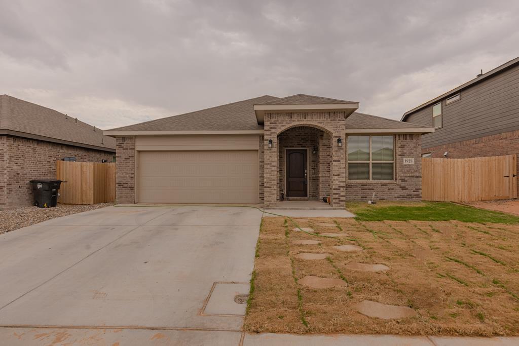 Foto principal - 1928 Ebbets Dr