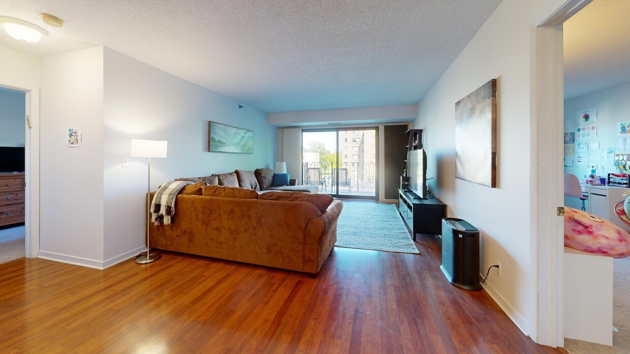 Primary Photo - 3131 Excelsior Boulevard 205