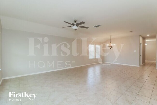 Building Photo - 9909 Huntersville Trl