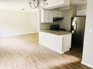 Building Photo - 4149 Clarendon St