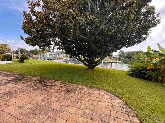 Building Photo - 1054 Edgewater Ln