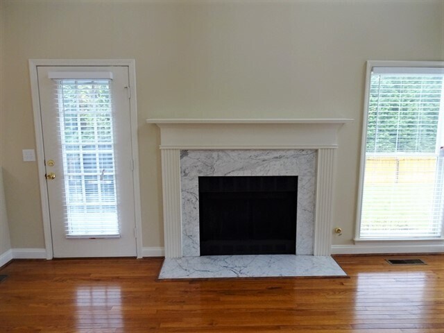 Foto del edificio - 1500 Holly Manor Dr