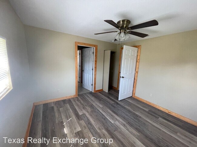 Building Photo - 2 br, 1 bath House - 5225 Bonner Dr.