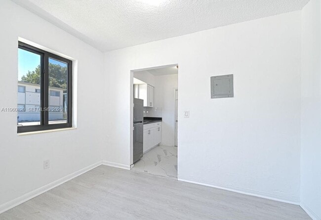 Foto del edificio - 811 81st St