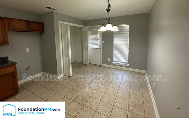 Foto del edificio - 3820 Farm Gate Cove