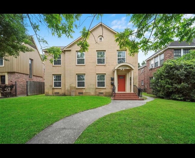 Building Photo - 2302 Blodgett St