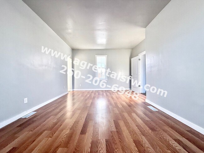 Foto del edificio - 1915 Ellen Ave