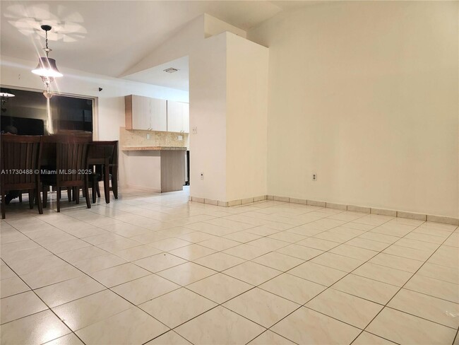 Foto del edificio - 17168 SW 144th Pl