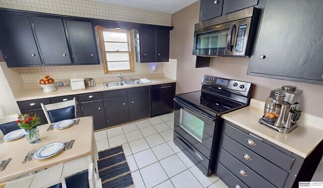 Foto del edificio - 7086 Spencer St