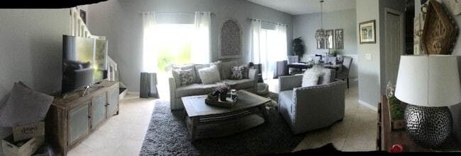 Building Photo - 8524 Sandpiper Ridge Ave