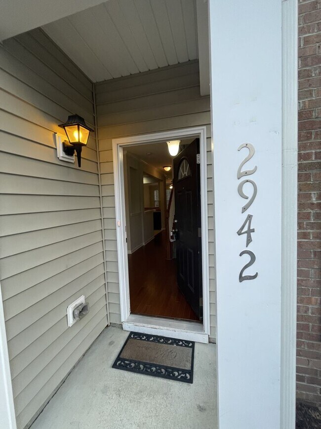 Foto del edificio - 2 bd 2.5 ba townhome