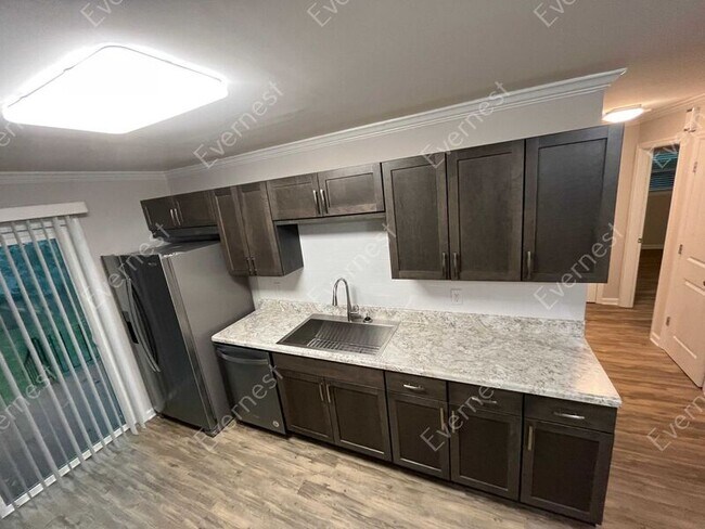 Foto del edificio - 28-34 Wells Ln