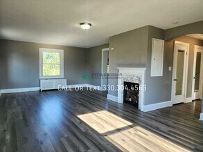 Building Photo - 12990 Lincoln Way W