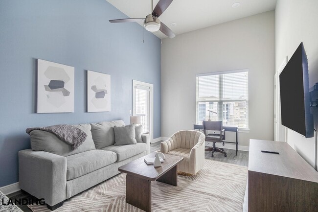 Building Photo - 1499 Central Park Blvd