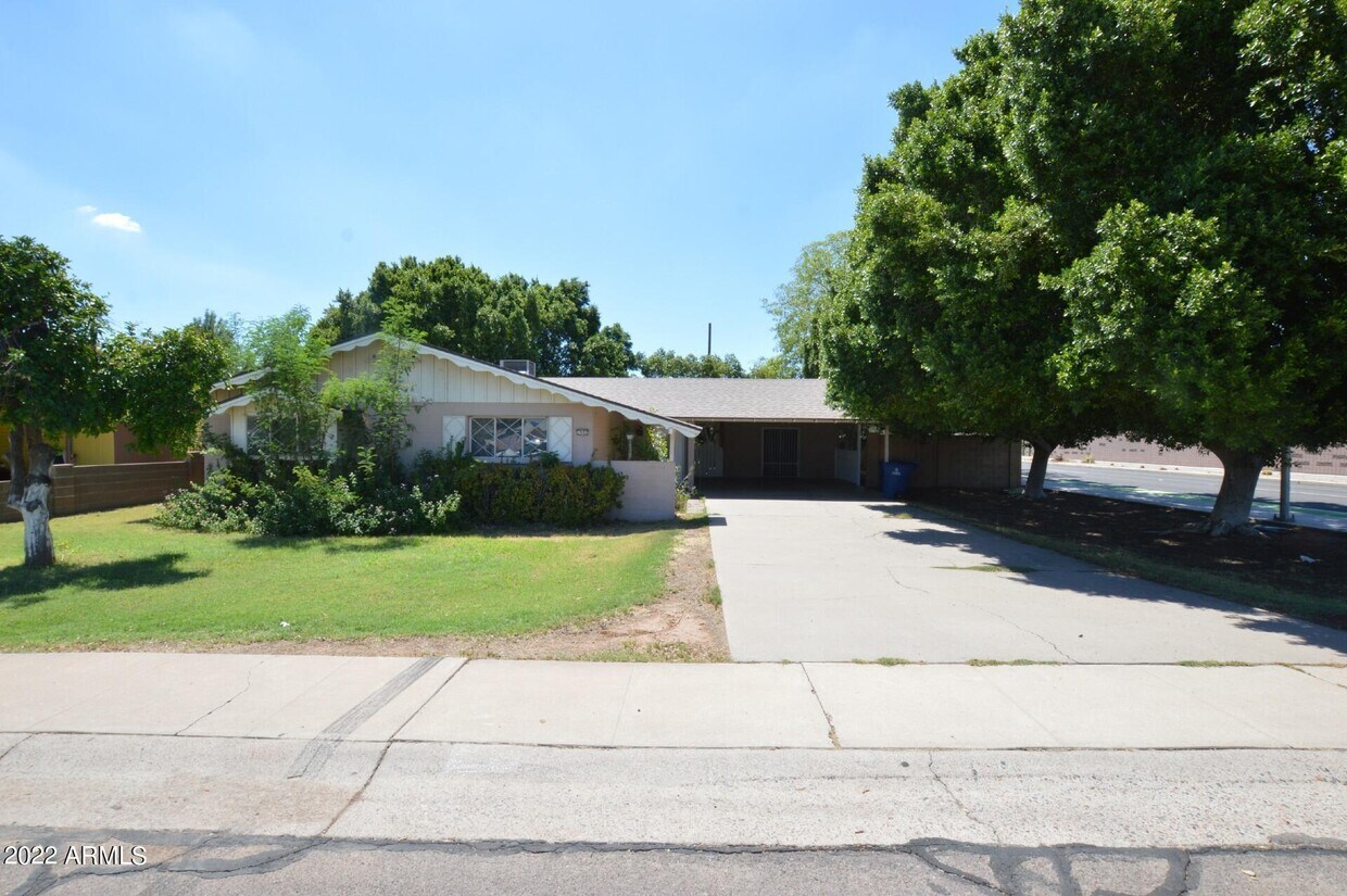 2002 S Sierra Vista Dr, Tempe, AZ 85282 House for Rent in Tempe, AZ