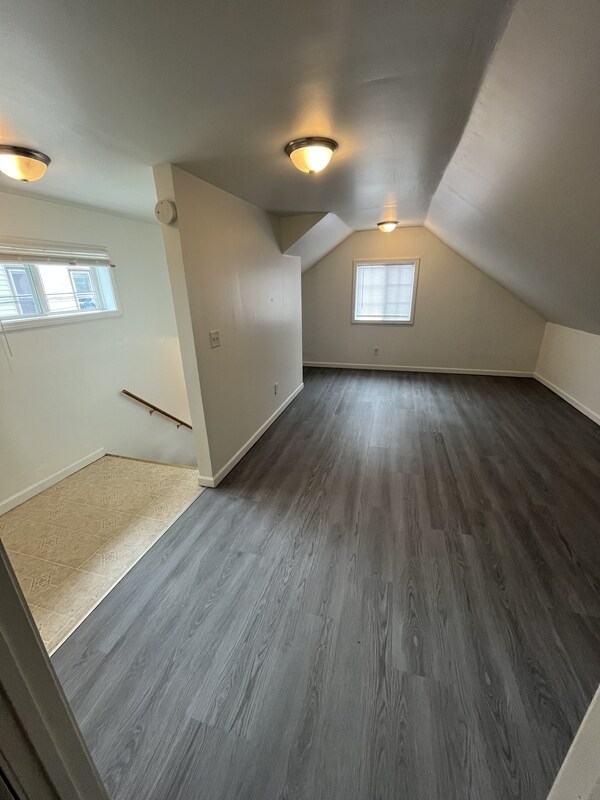 Foto del edificio - 1509 Bell Ave