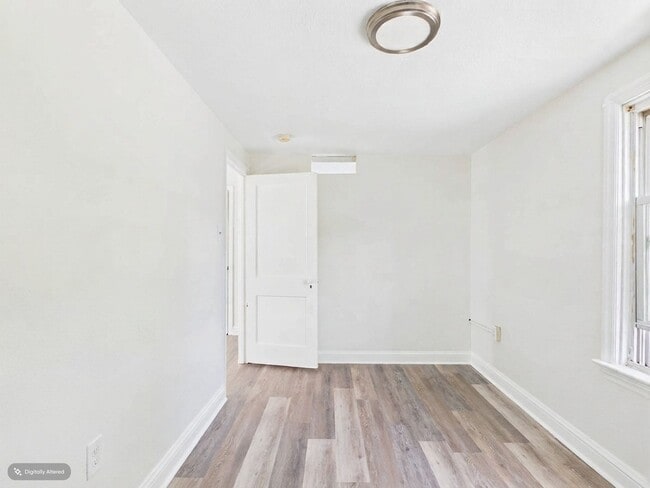 Building Photo - 183 S Highland Ave