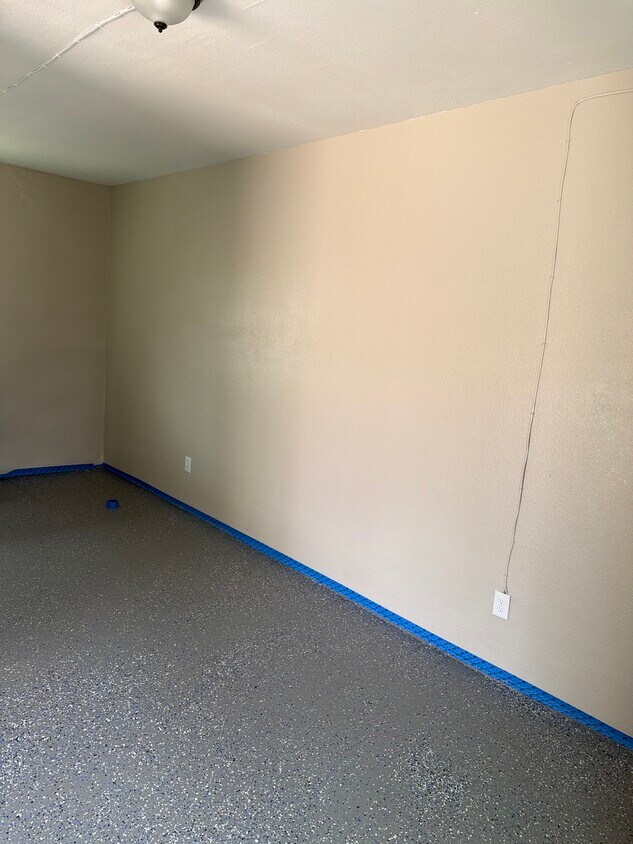 Building Photo - 22662 Lukens Ln