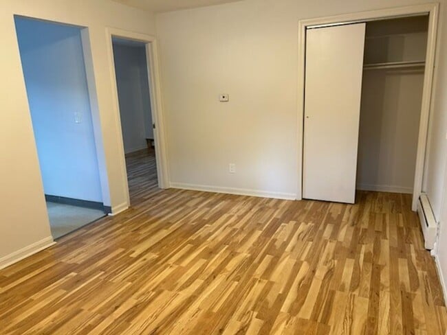 Foto del edificio - 64 Main Street