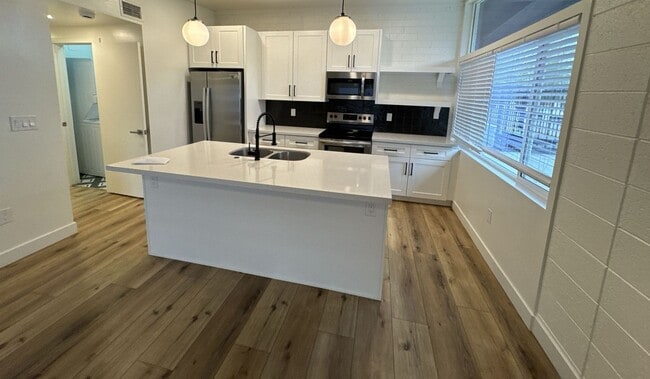 Charming 2 Bedroom, 2 Bath Unit in South Scottsdale - Charming 2 Bedroom, 2 Bath Unit in South Scottsdale Townhome