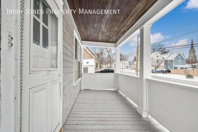 Foto del edificio - 95 N Transit St