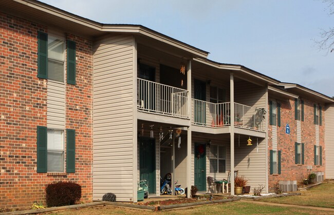 Building Photo - 3001 7th St N