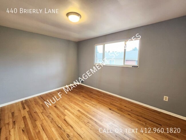 Foto del edificio - 440 Brierly Ln