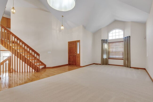 Foto del edificio - 9584 Las Colinas Dr