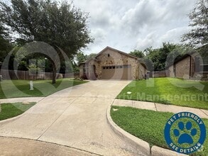 Building Photo - 606 Corbin Dr