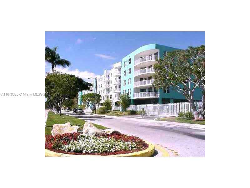 Foto principal - 1555 N Treasure Dr