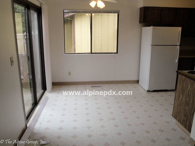 Foto del edificio - 3103 Brittany Dr