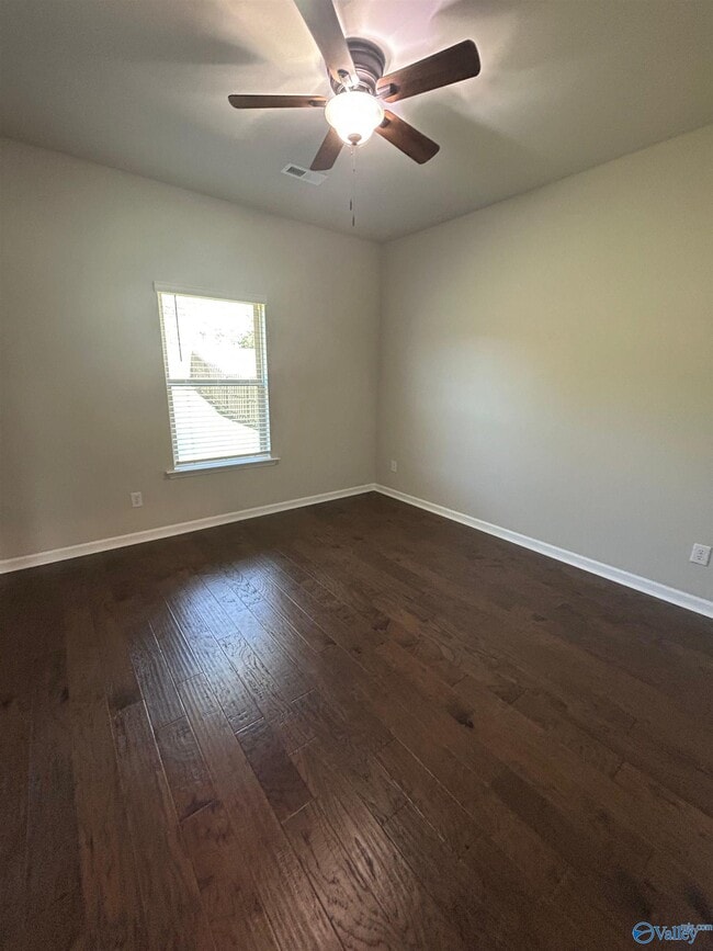 Building Photo - 7040 Regency Ln SE