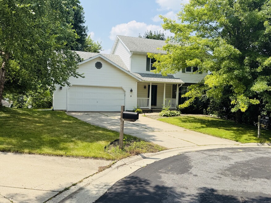 5 Rylant Cir