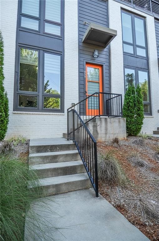 Building Photo - 459 Parkway Dr NE