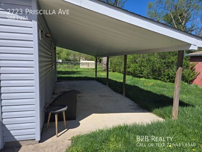 Building Photo - 2723 Priscilla Ave