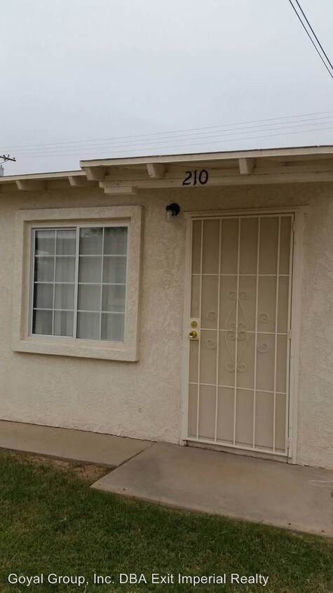 Primary Photo - 210 B St