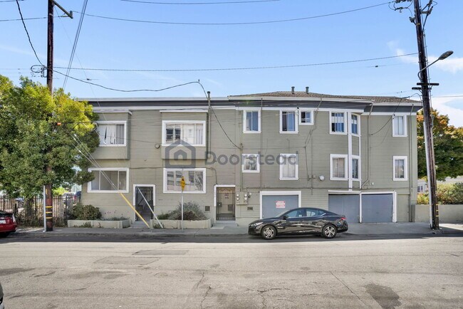 Building Photo - 1808 Filbert St