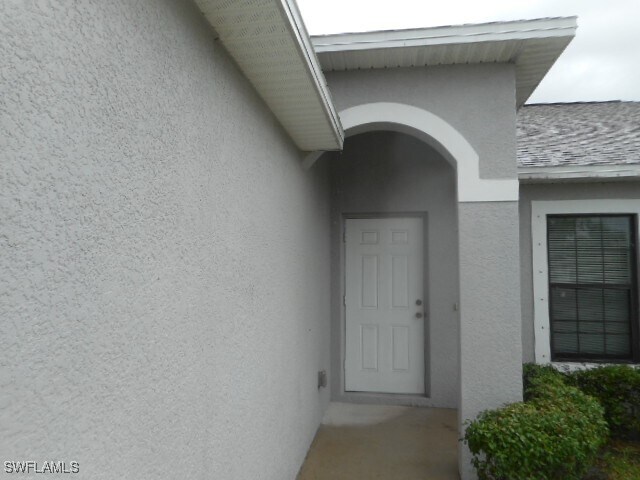 Building Photo - 3912 SW 15th Pl