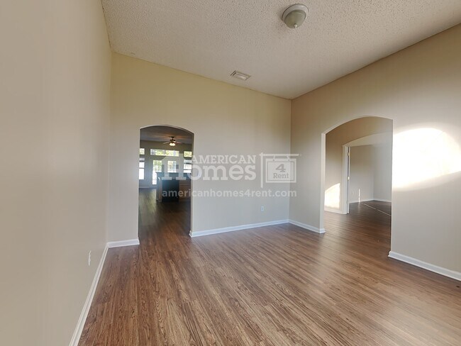 Building Photo - 23856 Flora Parke Boulevard