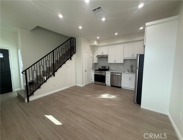 Foto del edificio - 13939 Leadwell St