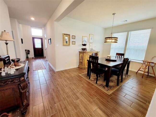 Foto del edificio - 1718 Ruby Plains Ct.