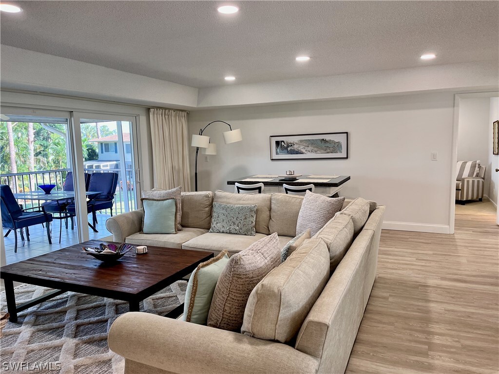 Foto principal - 232 Memory Ln