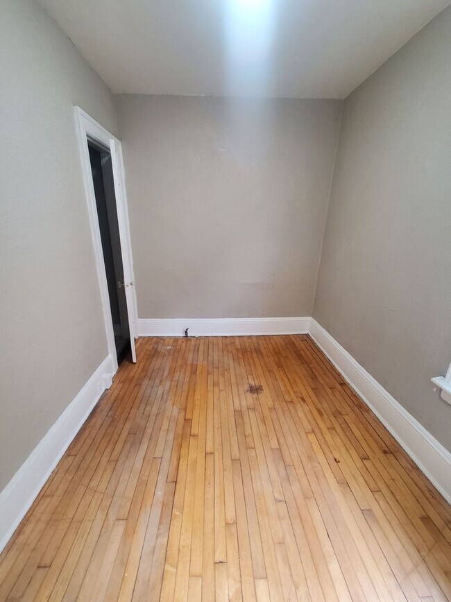 Foto del edificio - 3372-3374-3374 N Richards St
