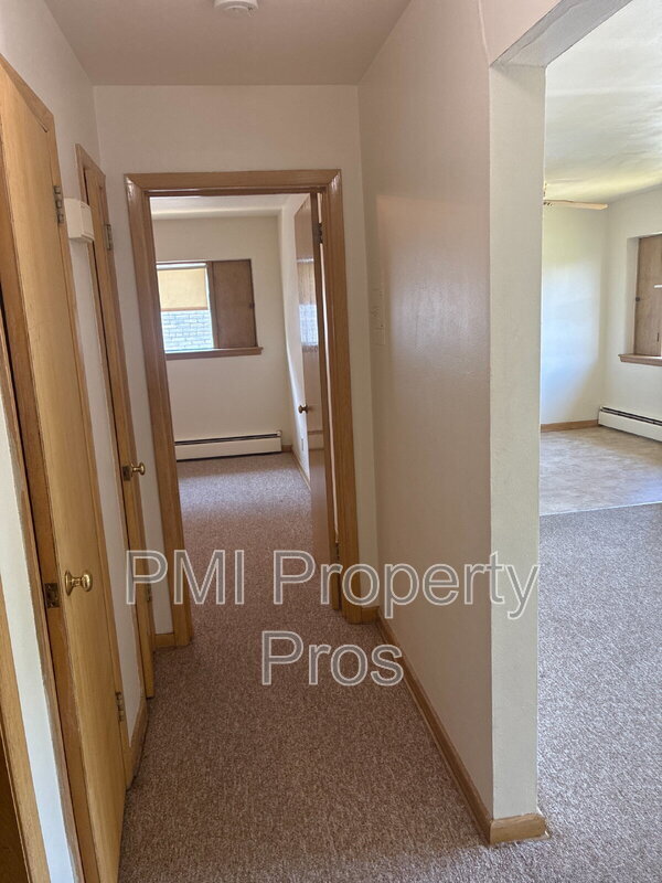 Building Photo - 5624 W Burleigh St