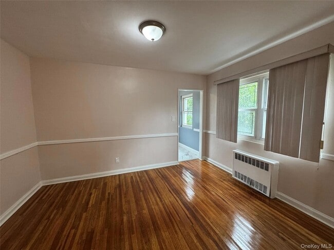 Building Photo - 153-32 77th Ave