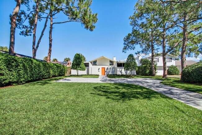 Building Photo - 4311 Venetia Boulevard
